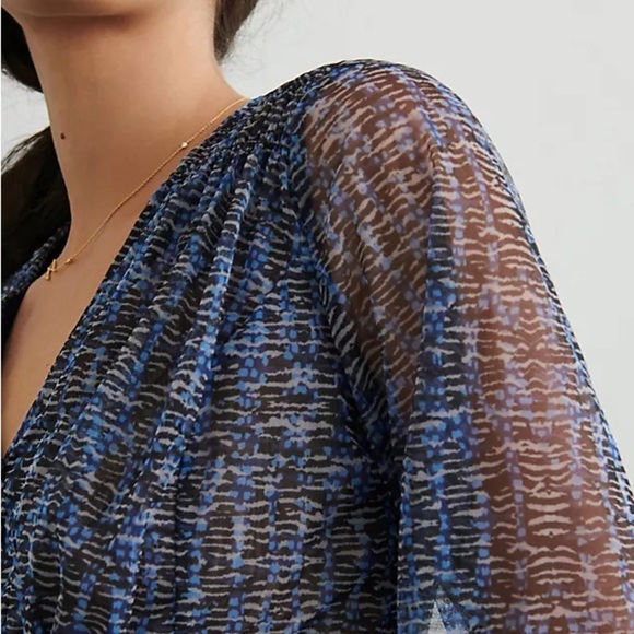 Anthropologie Gretchen Sheer Smocked Blouse (Size M) - Picture 2 of 9